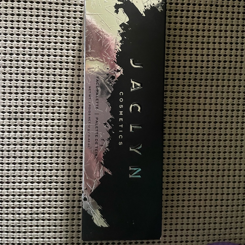 Jaclyn cosmetics winter sun face palette
